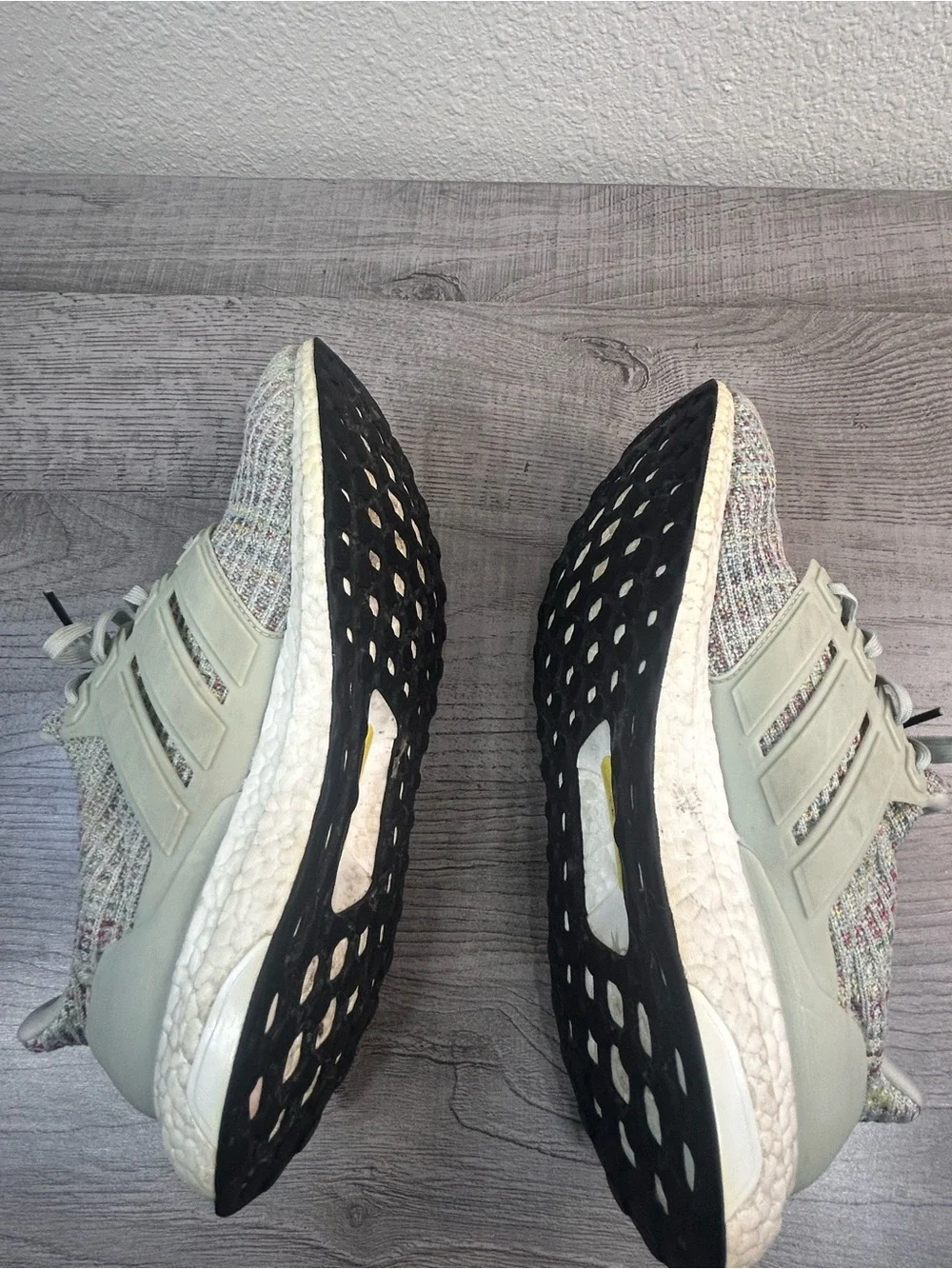 adidas Multicolor Knit Ultra Boost 4 Sneakers with Light Gray Cage Men’s Size 9